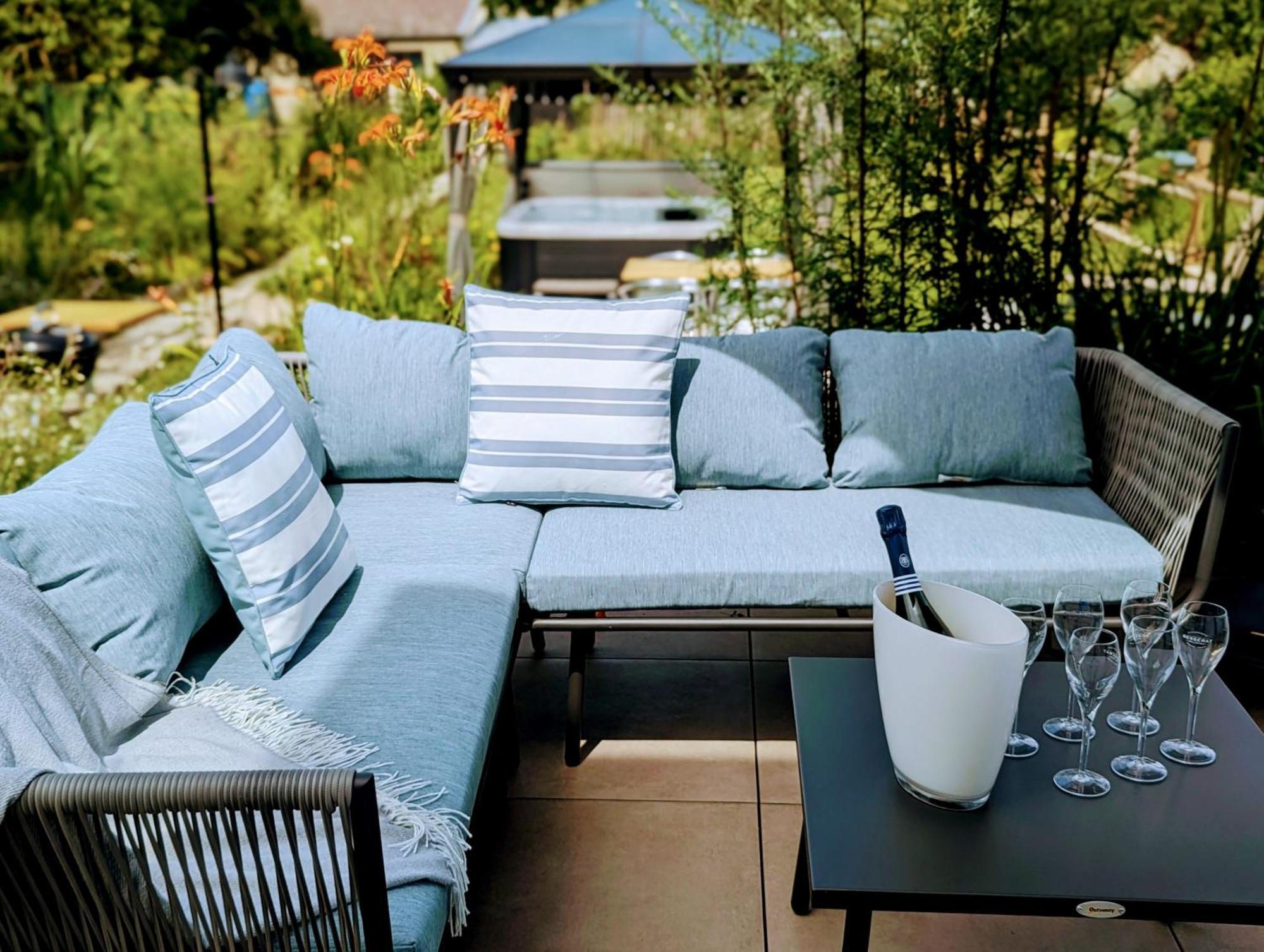 Le Cemarose: Spa, Jardin, Terrasse Et Jolie Vue Au Coeur D'Épernay Eksteriør billede